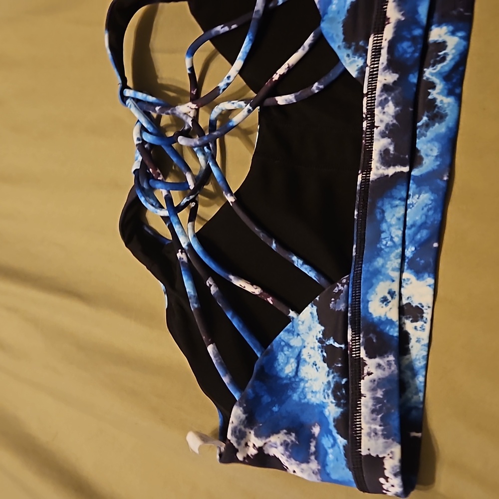 Sportsbra - Picture 2 of 3
